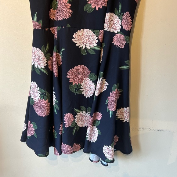 Revolve keepsake size small polyester midi length dress… - Picture 6 of 8